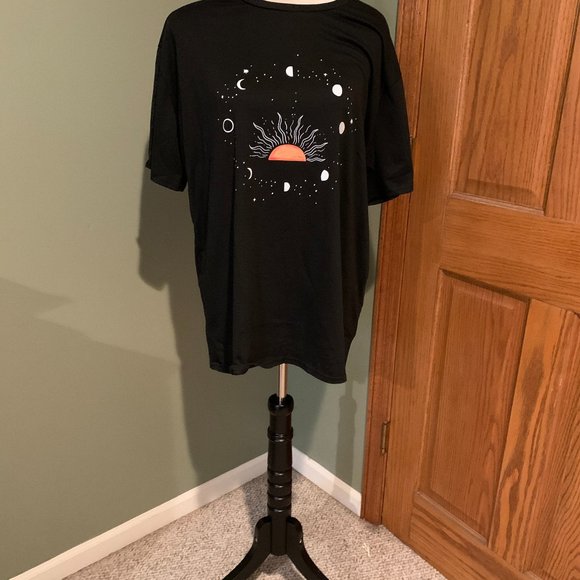 Tops - BLACK SHORT SLEEVE TEE SHIRT SIZE L  #344